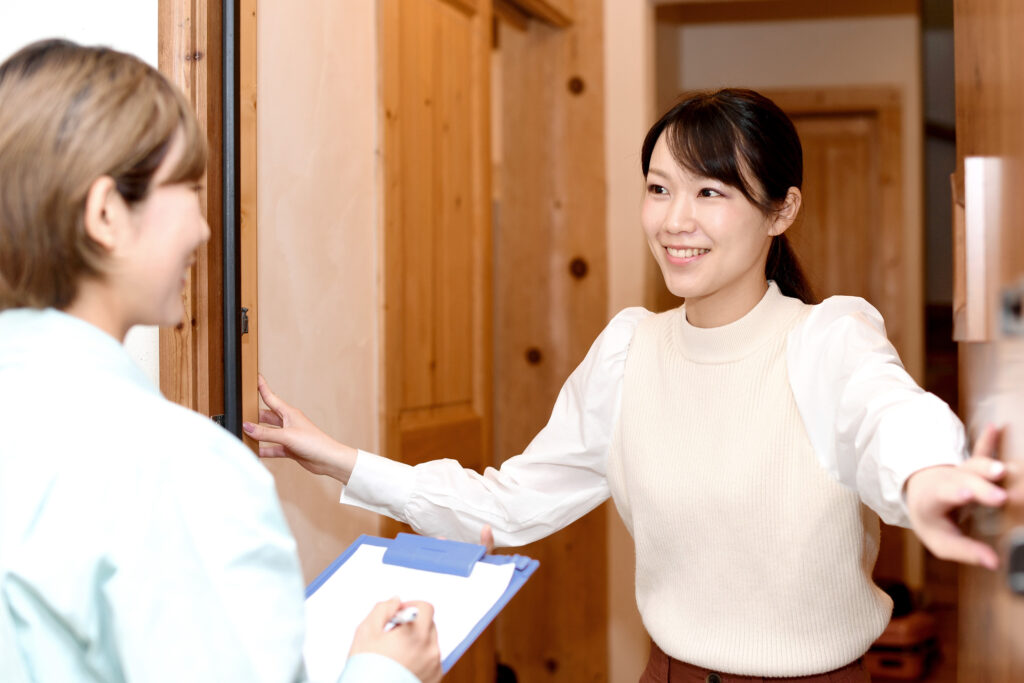 住宅の訪問とメンテナンス